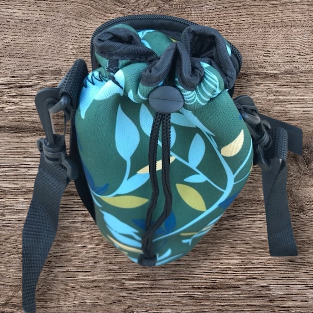 SALE 🌼 Sport Bottle Neoprene Holder Crossbody Extra Large Nature Print New - Picture 5 of 16